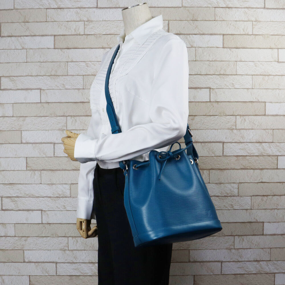 Louis Vuitton LOUIS VUITTON Noe BB Epi Shoulder Bag Cyan Ladies - Picture 2 of 9